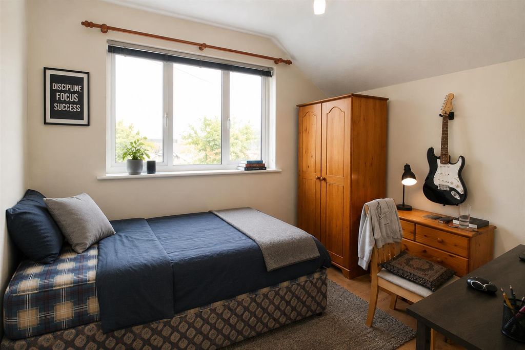 Property photo 3 of 7 2Ae76E1B-79c2-434F-B069-5A537527F63B.Png