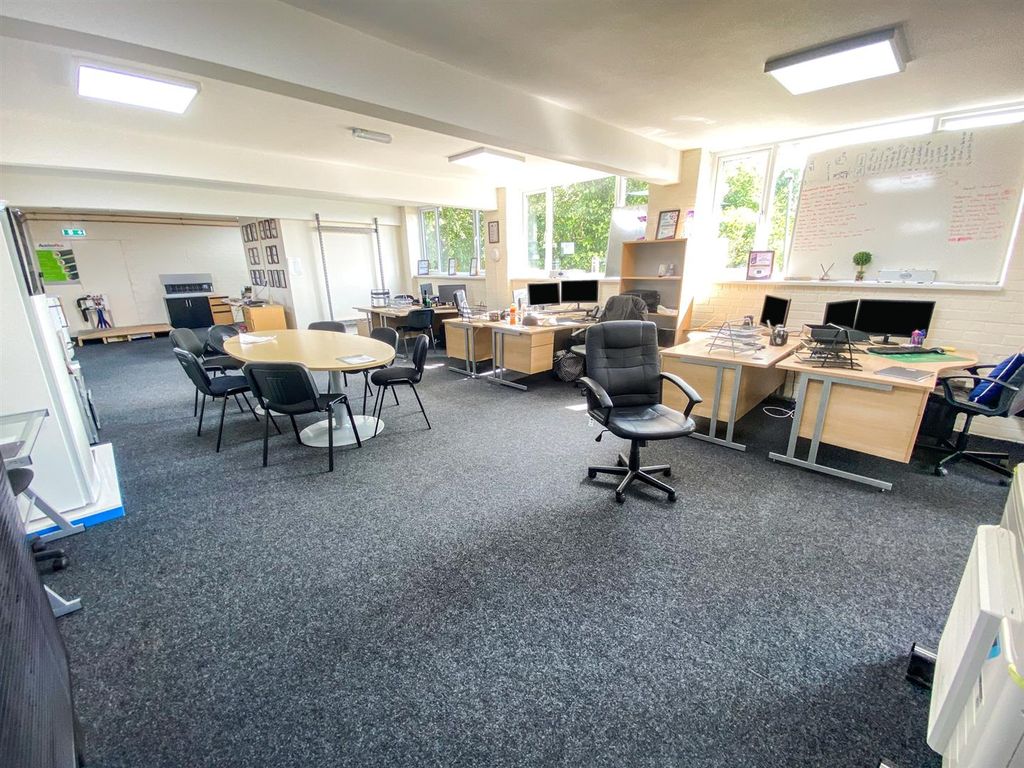 Property photo 3 of 10 Img_4285.Jpg