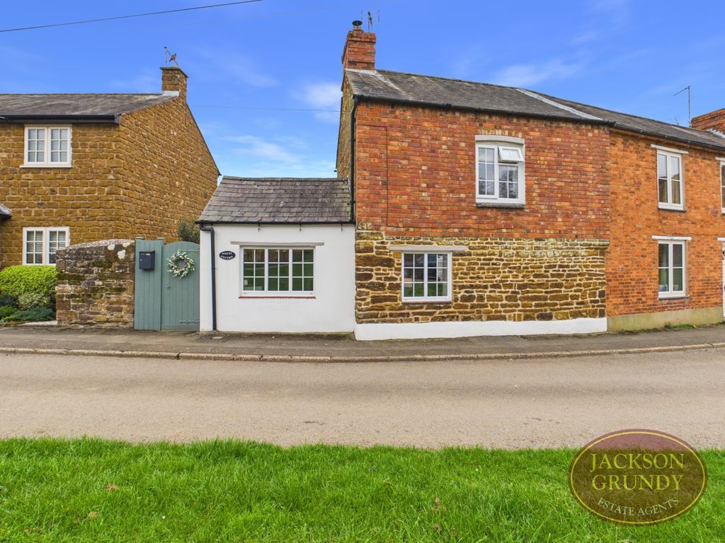 Property photo 1 of 17 Salcey Cottage