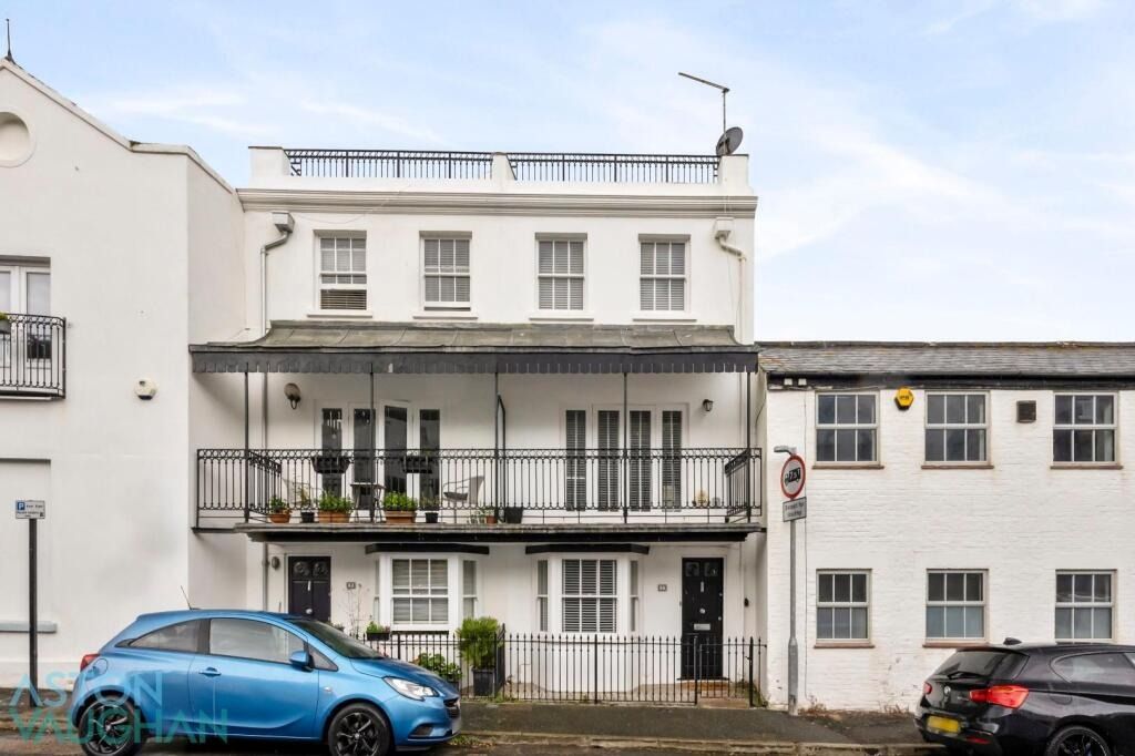 Property photo 1 of 12 4561180