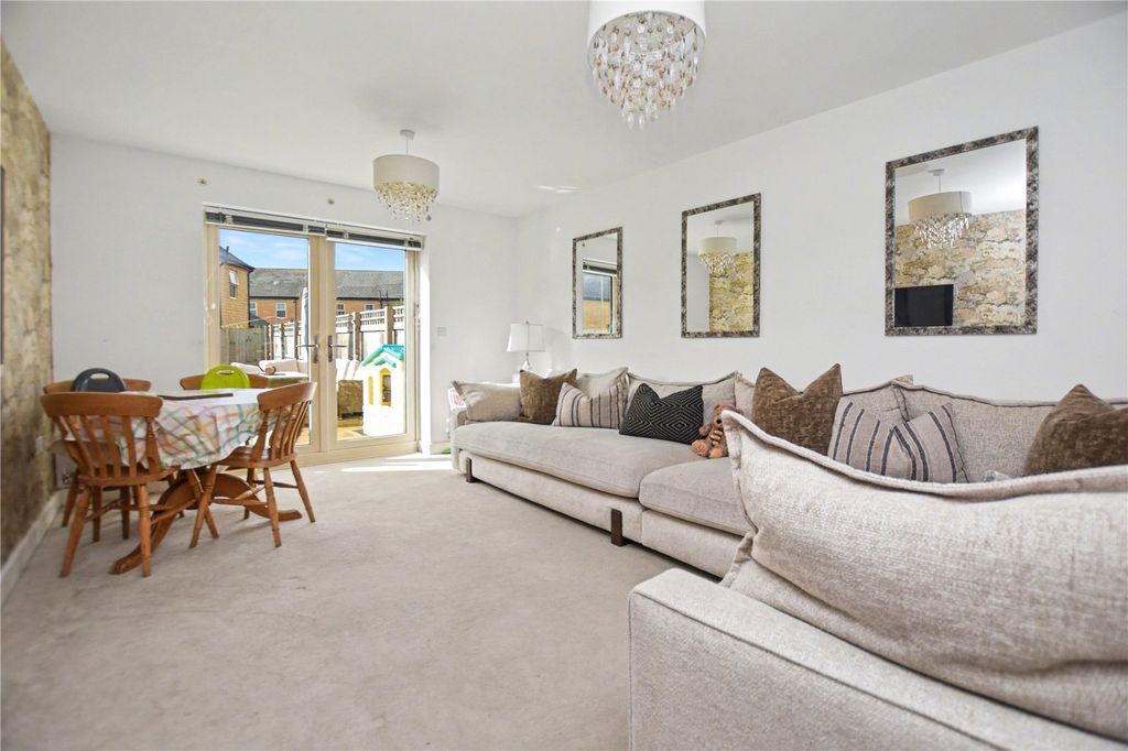 Property photo 2 of 18 Picture No. 17