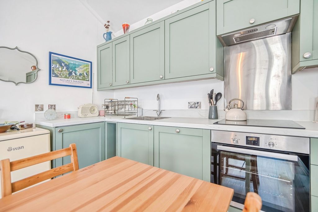 Property photo 2 of 22 Pbox-Img.Jpg