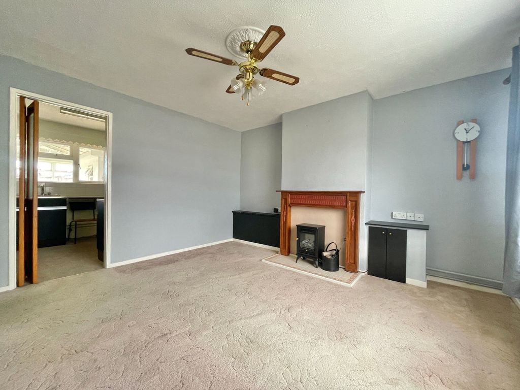 Property photo 3 of 16