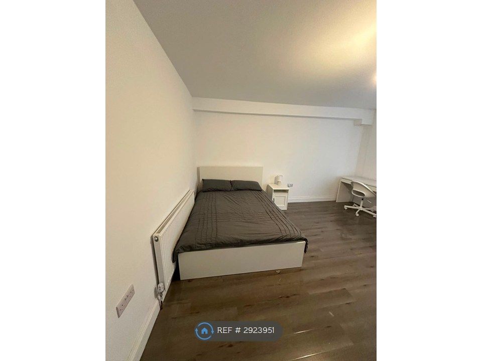 Property photo 2 of 30