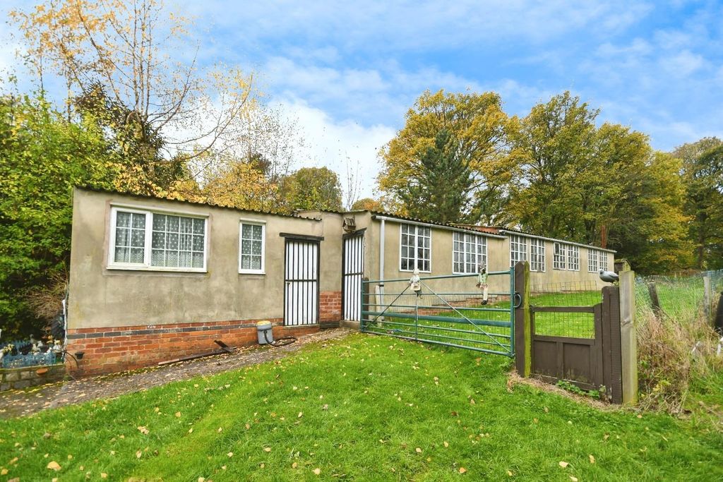 Property photo 2 of 24 Outbuilding.Jpg