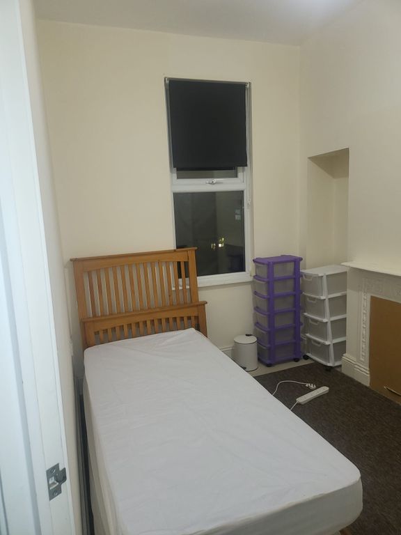 Property photo 1 of 4