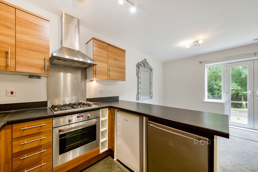 Property photo 2 of 15 Kitchen