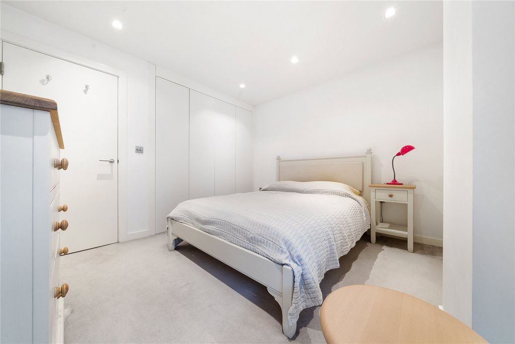 Property photo 3 of 13 Picture No. 12