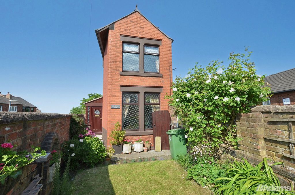 Property photo 1 of 25