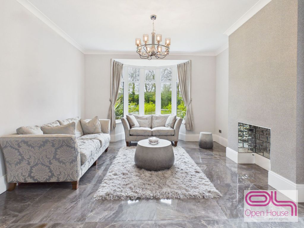 Property photo 3 of 25