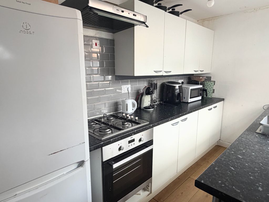 Property photo 1 of 7 Img_4625