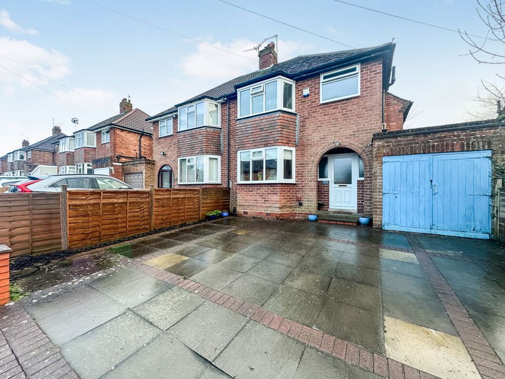 Property photo 1 of 35