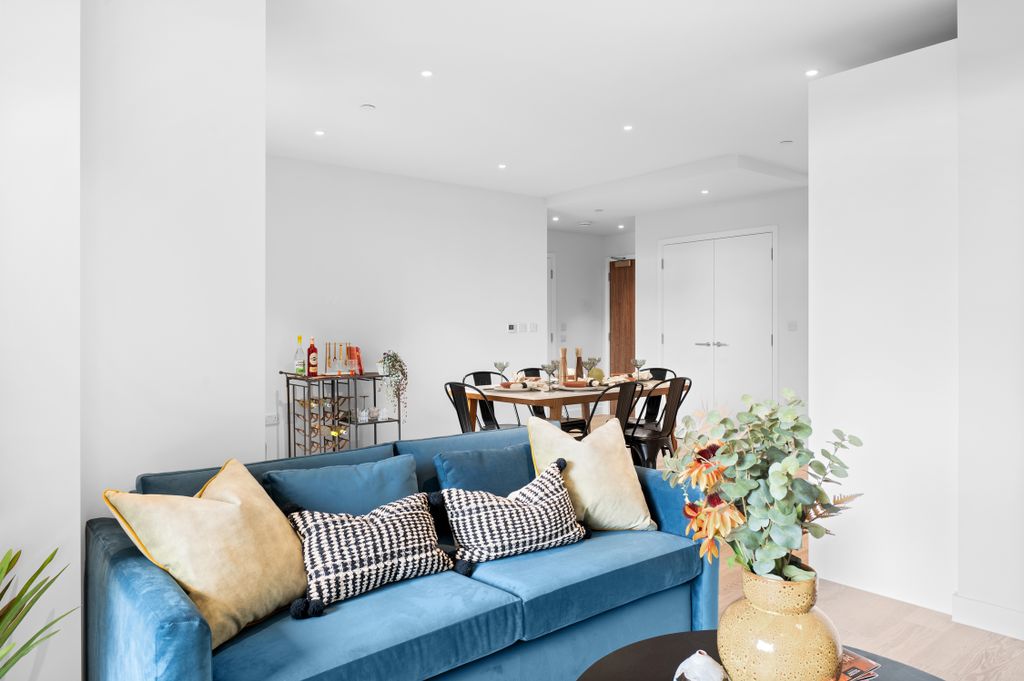 Property photo 3 of 9