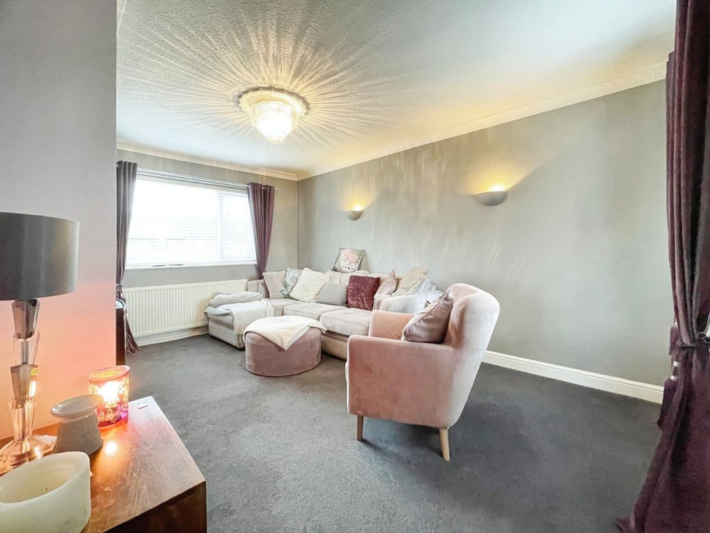 Property photo 3 of 13 Picture No. 08