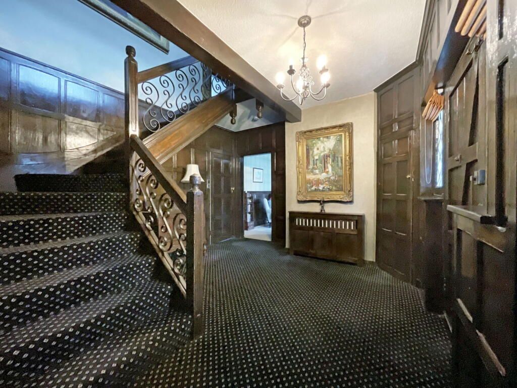 Property photo 2 of 36
