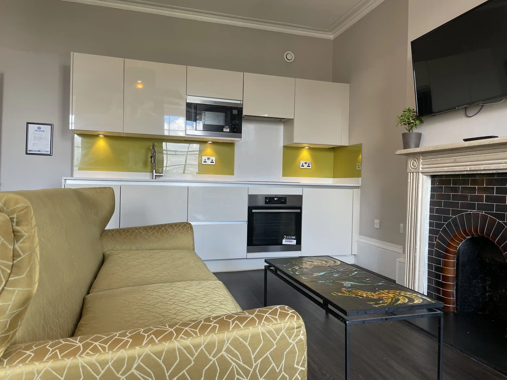 Property photo 1 of 14 De8589Dd-Cda3-4Fe9-A0d8-Fe1c28Eb9B41_Result.Webp
