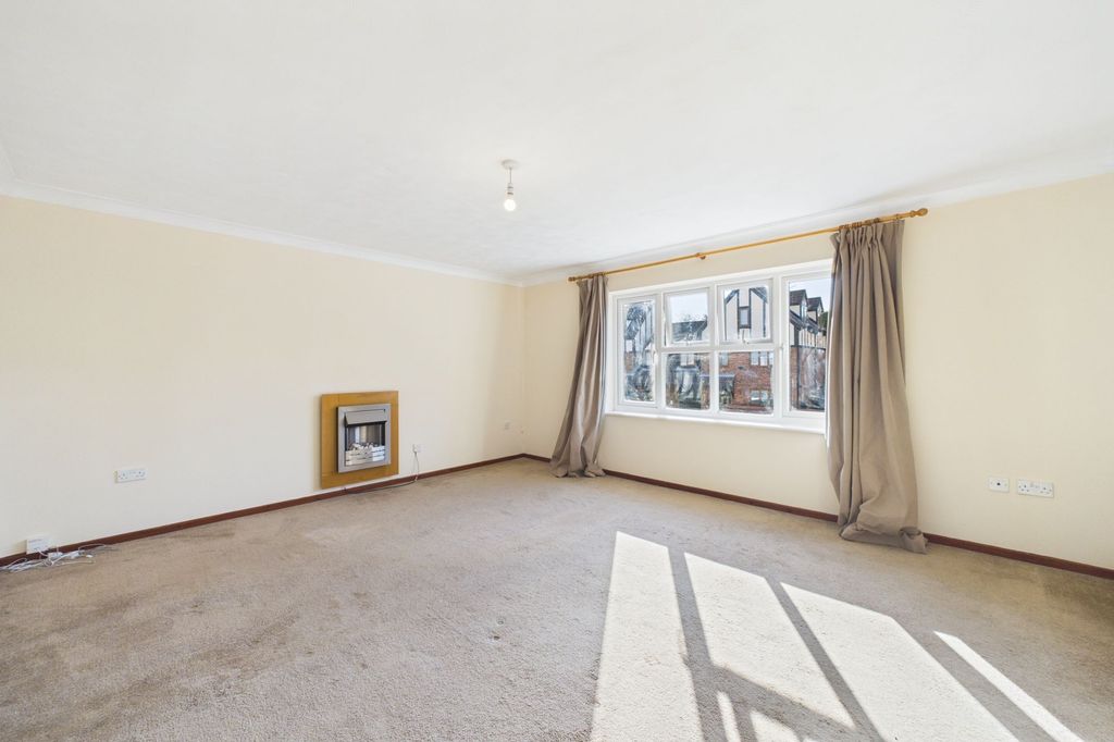 Property photo 2 of 7