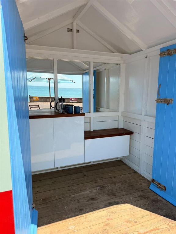 Property photo 3 of 23 Beach Hut