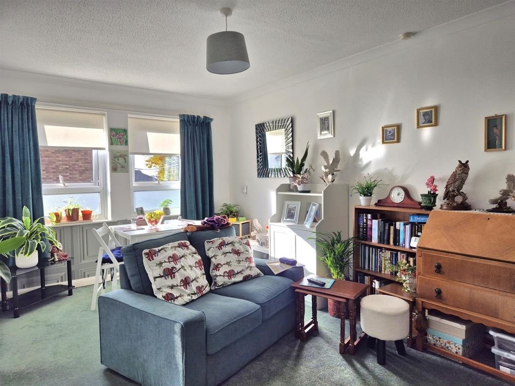 Property photo 2 of 7 20251027_140629_Resized.Jpg