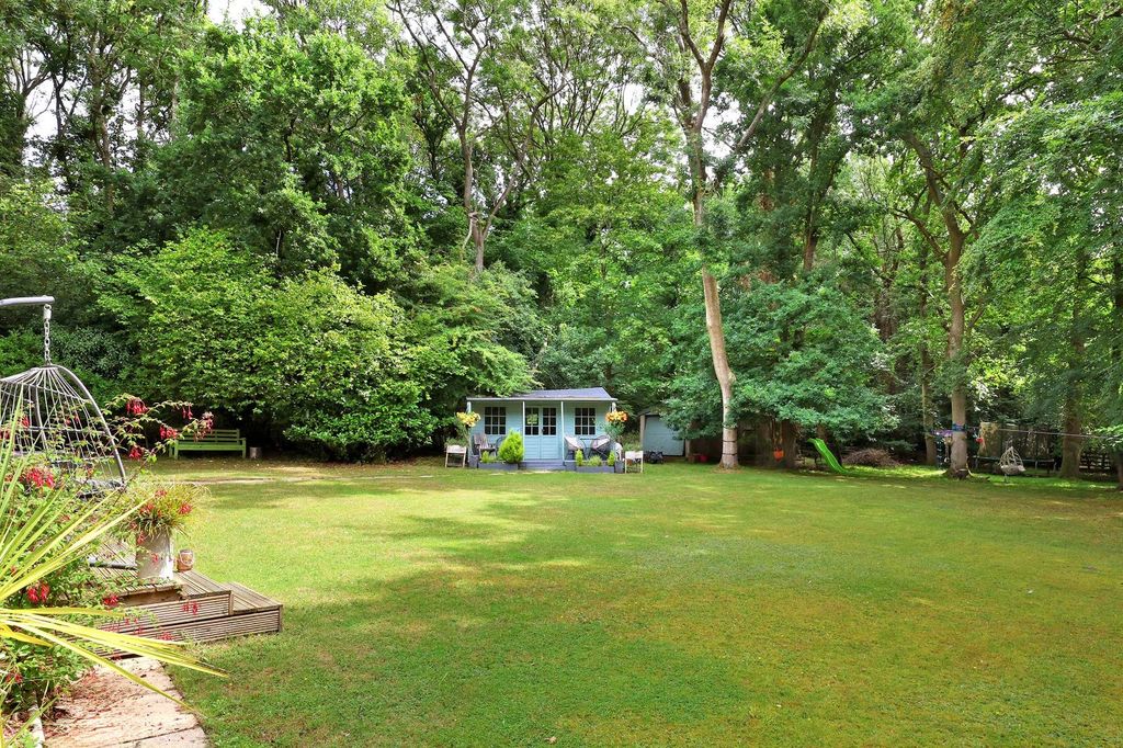 Property photo 3 of 21 Picture No. 06