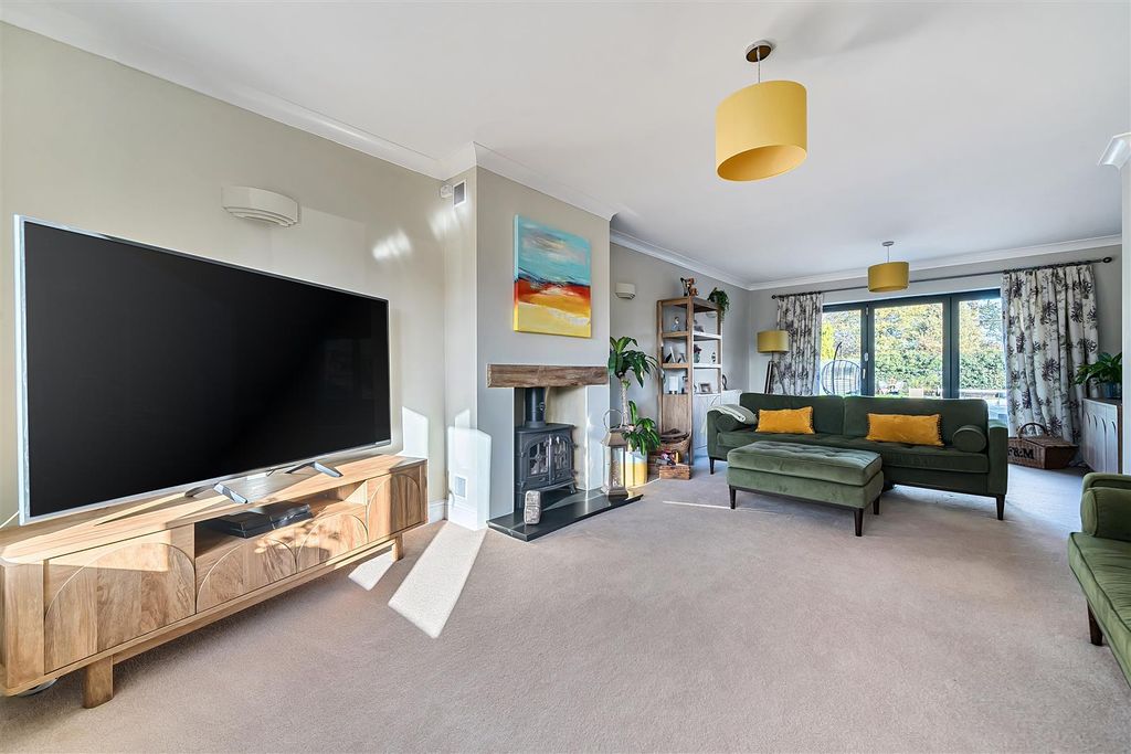 Property photo 3 of 26 1380806-24-691B1Bc5B8499.Jpg