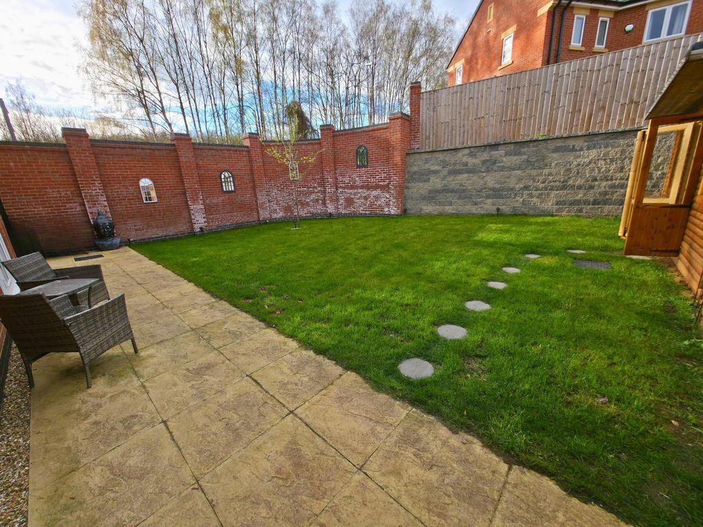 Property photo 3 of 28