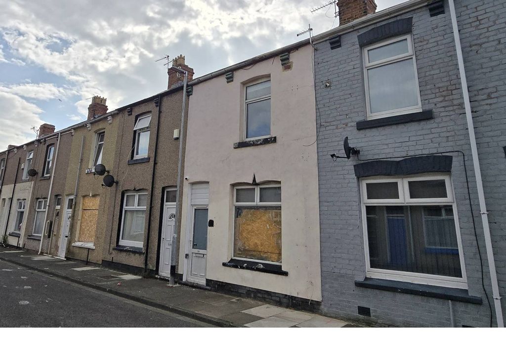 Property photo 1 of 7