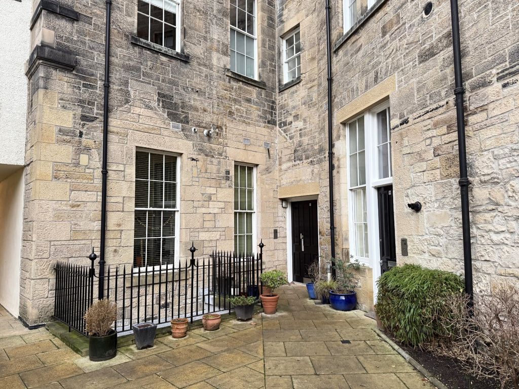 Property photo 2 of 19 Photo 2