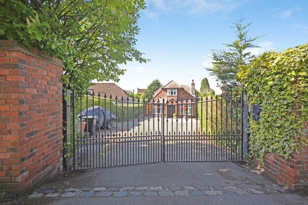 Additional image 22 of 4 bed detached house for saleOld Birmingham Road, Bromsgrove B60