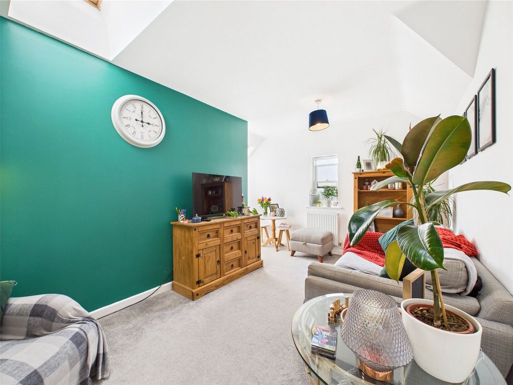 Property photo 2 of 11 Picture No. 05