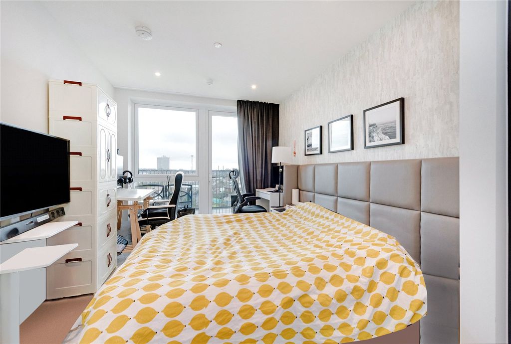 Property photo 3 of 10 Picture No. 14