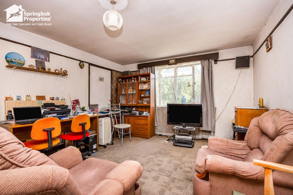 Property photo 2 of 12 Image 1