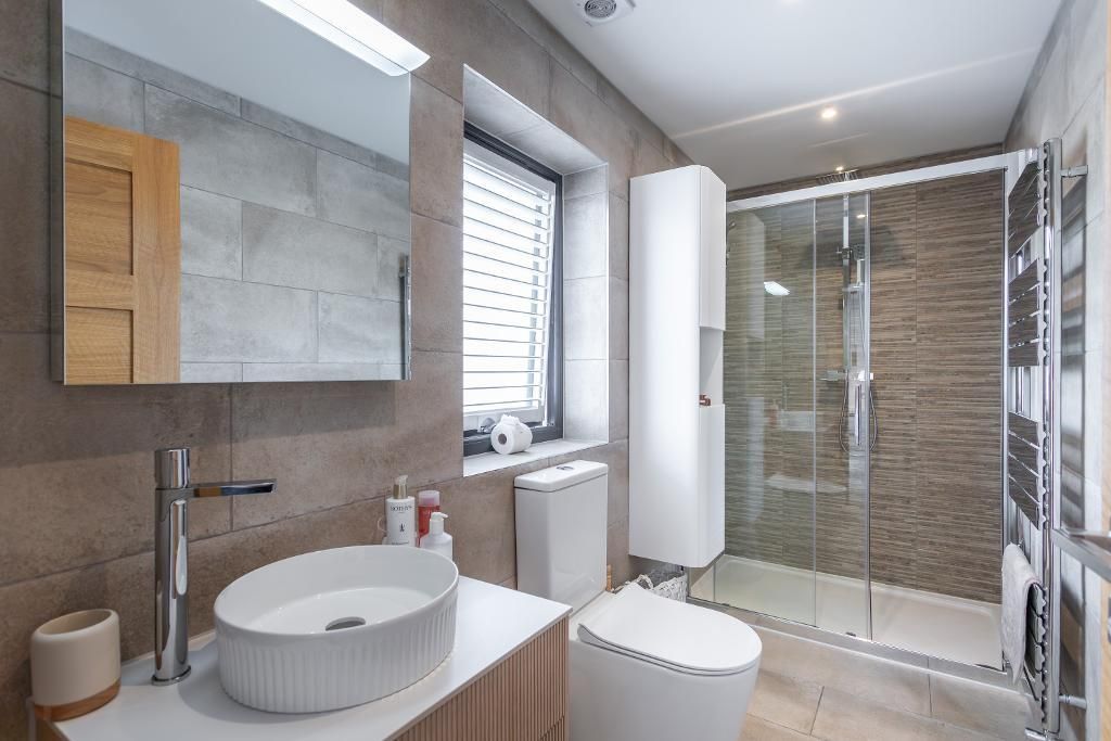 Additional image 20 of 6 bed detached house for saleTrough Laithe Gardens, Barrowford BB9