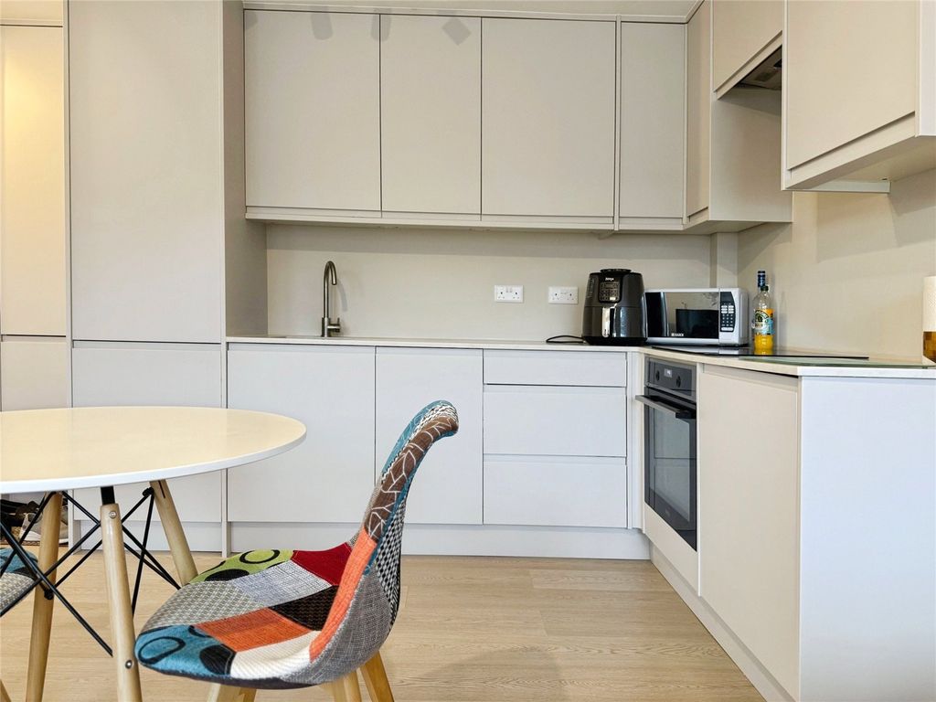 Property photo 2 of 15 Picture No. 05