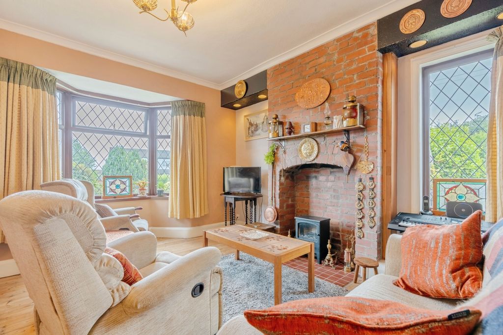 Property photo 2 of 30 Pbox-Img.Jpg