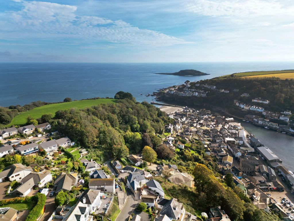 5 bed detached house for saleBarbican Hill, Looe, Cornwall PL13.