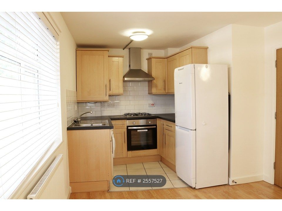 Property photo 2 of 5