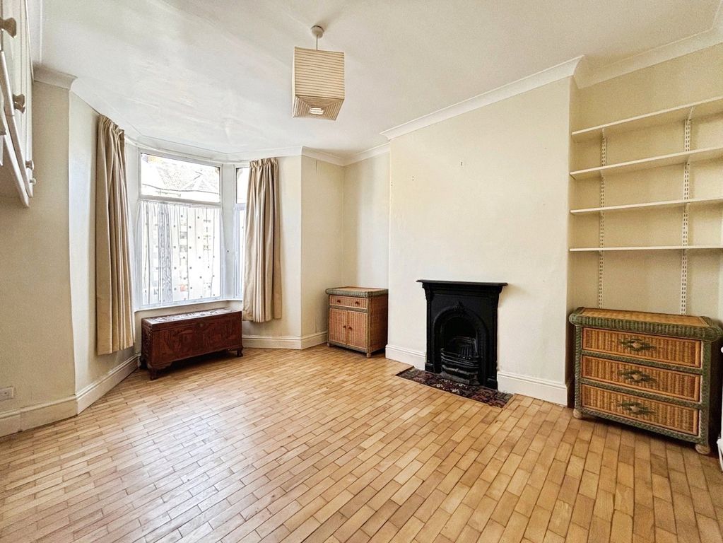 Property photo 2 of 11 Picture No. 01