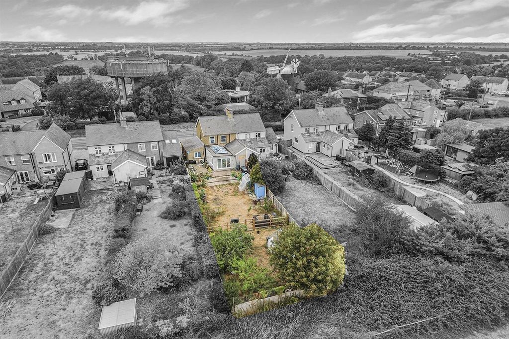 Property photo 3 of 19 Black And White Drone.Jpg