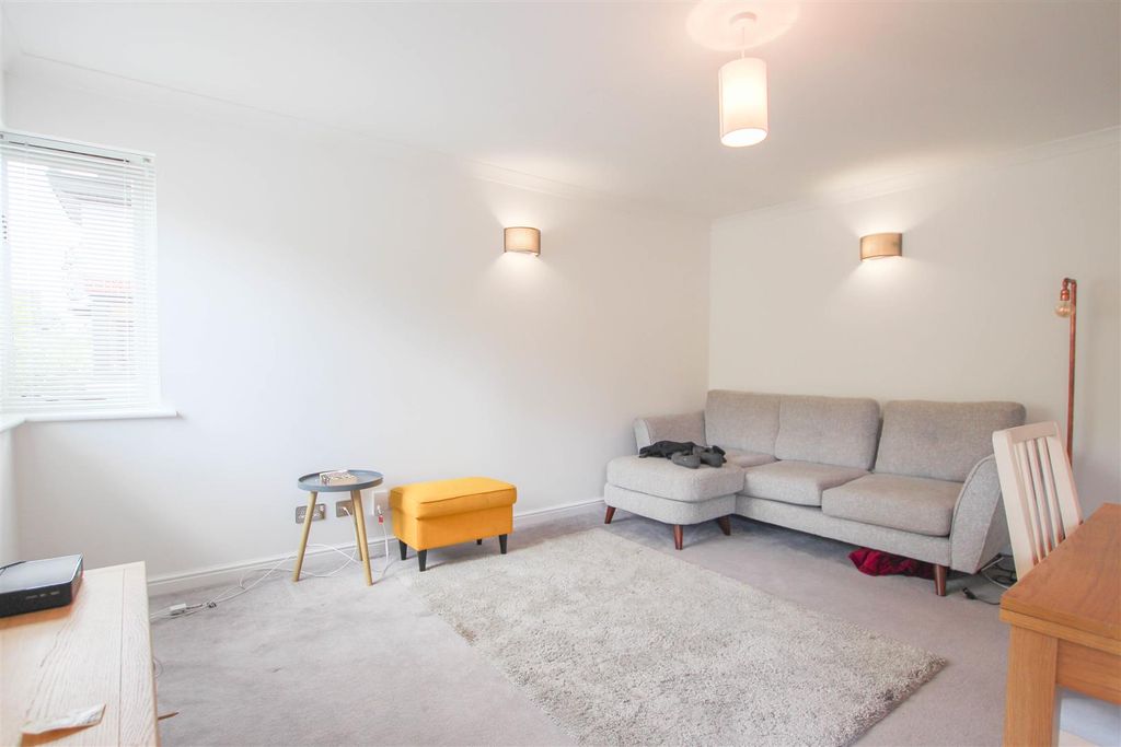 Property photo 3 of 13 Img_9954.Jpg