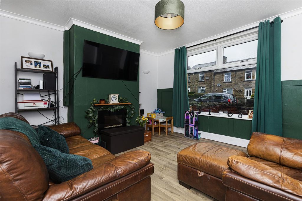 Property photo 2 of 23 Living Room