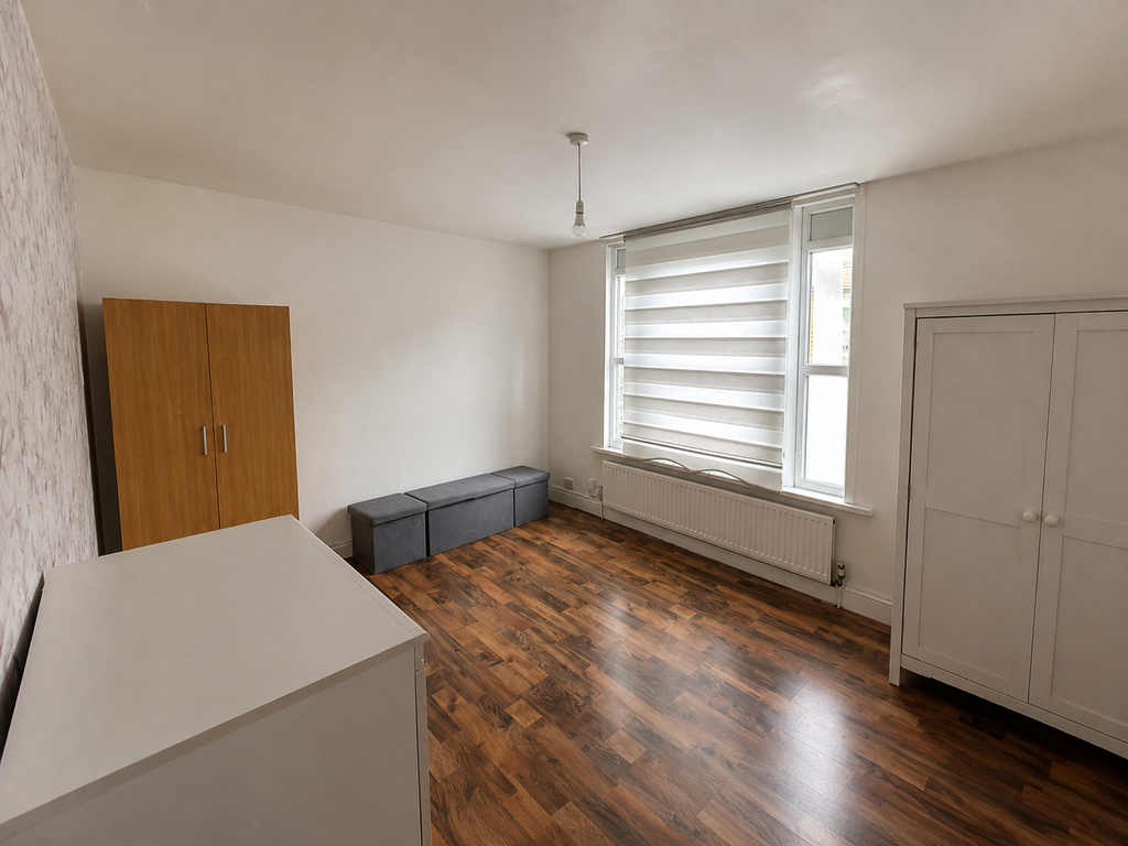 Property photo 1 of 4