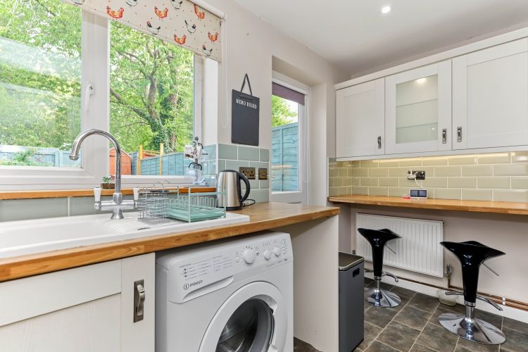 Property photo 3 of 7 338852