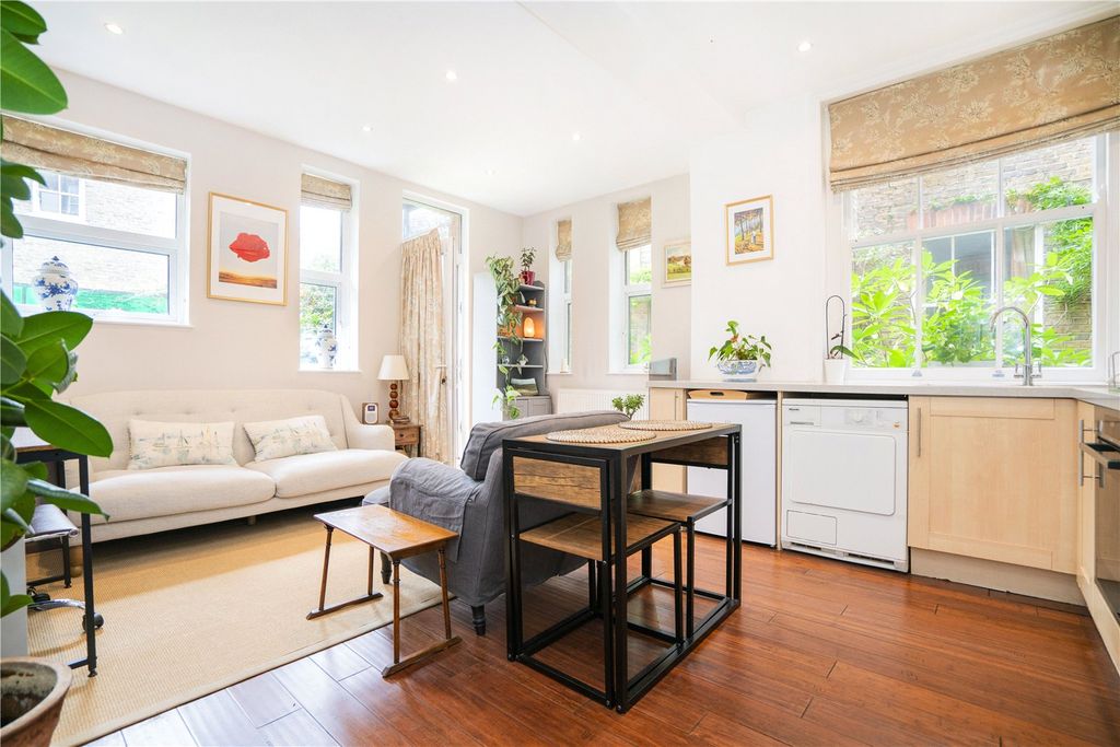 Property photo 3 of 13 Picture No. 36