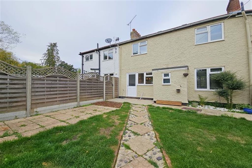 Property photo 2 of 17 Garden