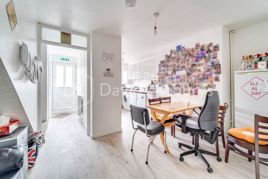 Property photo 2 of 15 Ndb01644_Enfused-Edit