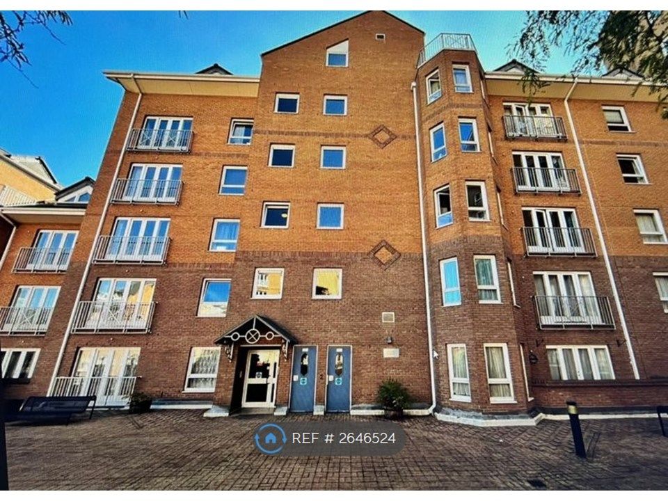 Property photo 2 of 10 Entrance