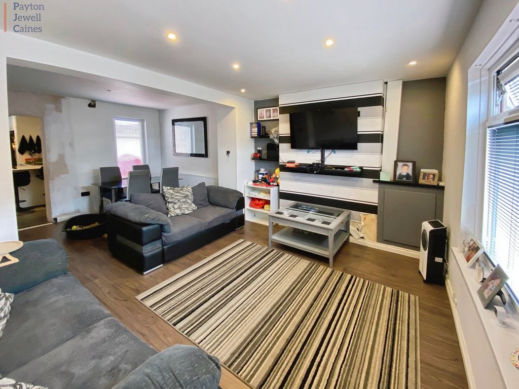 Property photo 2 of 13 Not Specified