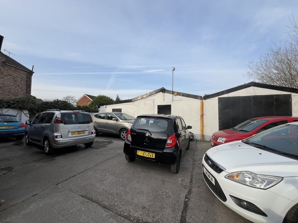 Property photo 2 of 6 Photo 12