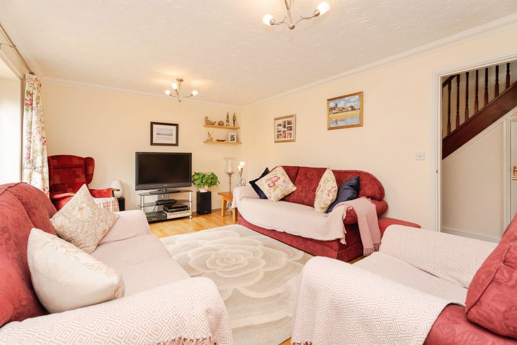 Property photo 3 of 17